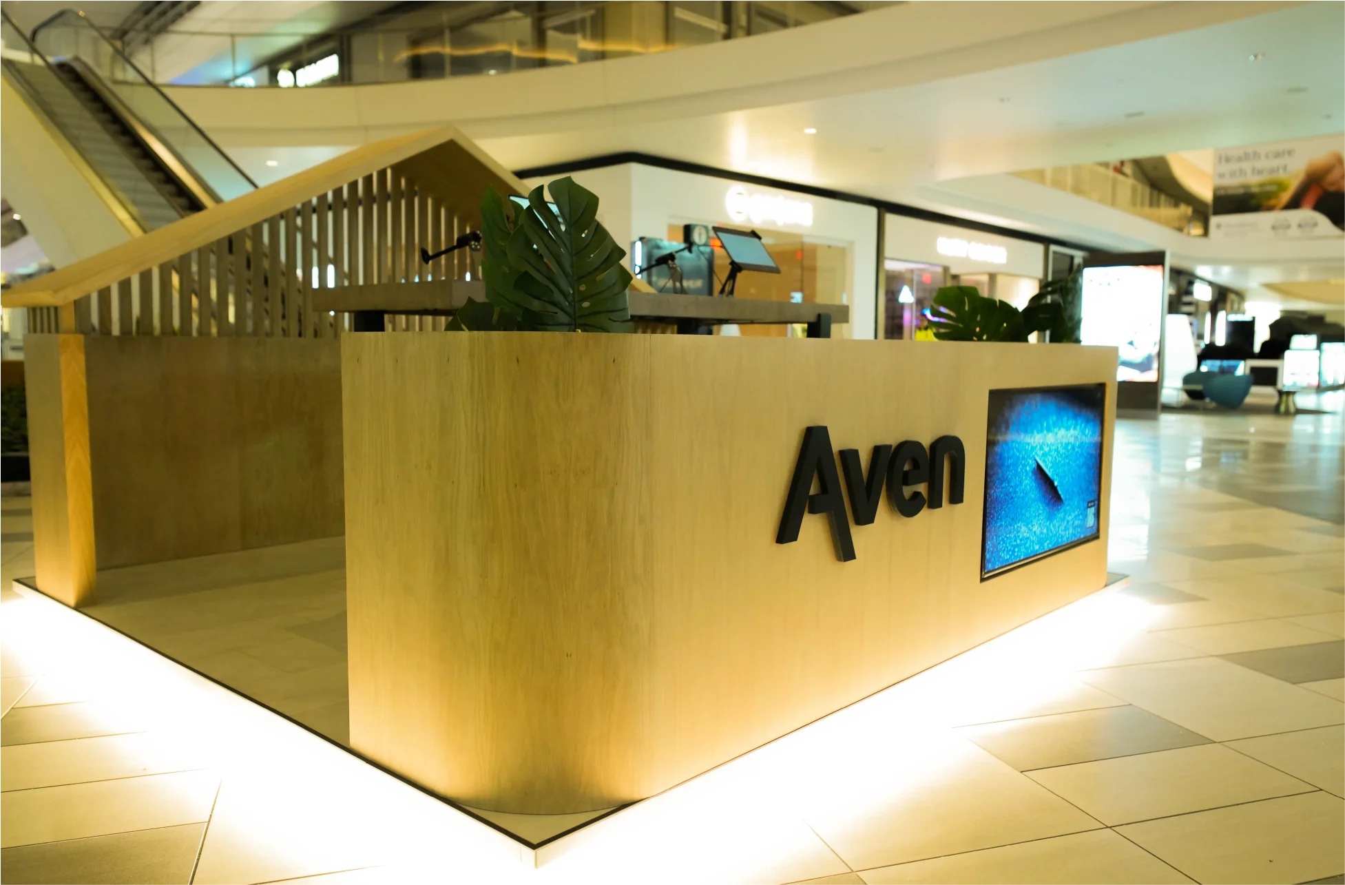 Aven Credit Card Mall Kiosk retail fabrication by Fuller Street