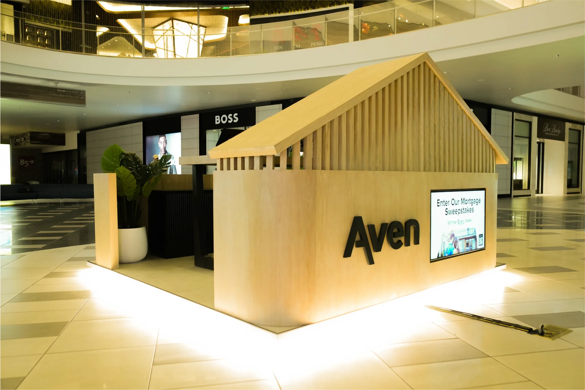 Aven Credit Card Mall Kiosk retail fabrication by Fuller Street